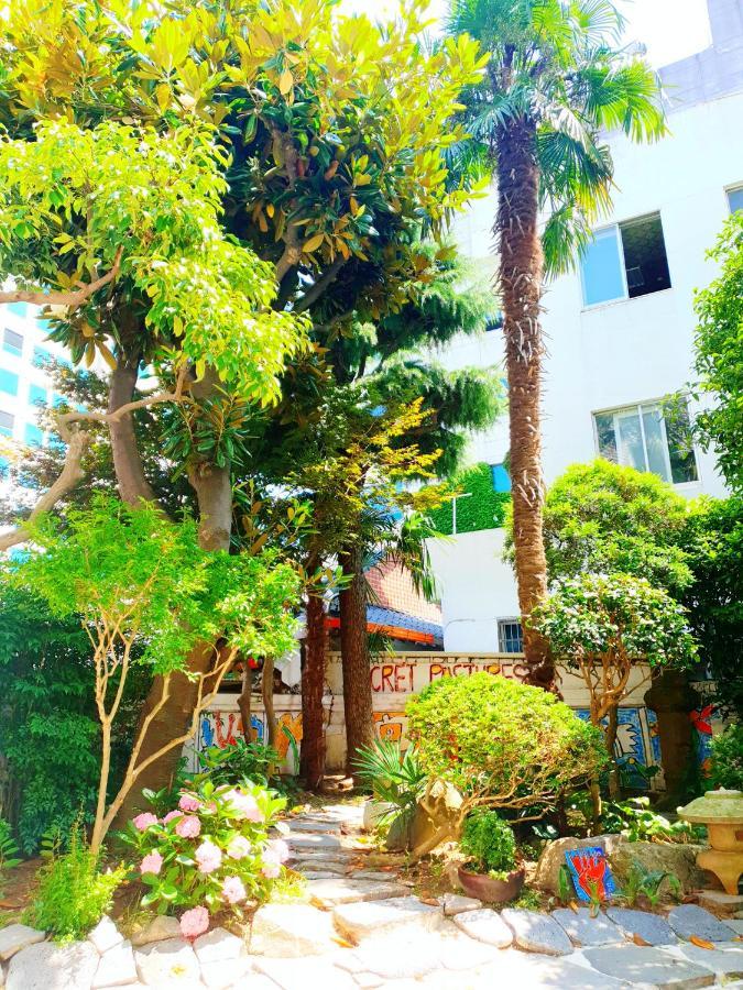 Gallery Family Hotel Mokpo Exterior photo