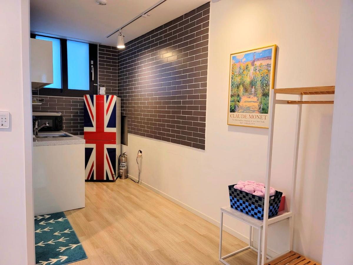 Gallery Family Hotel Mokpo Exterior photo